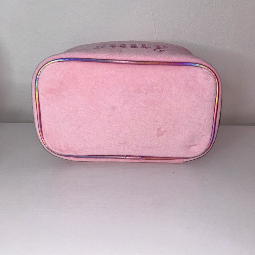 Juicy Couture Cosmetic Bag Pink. - Picture 4 of 9
